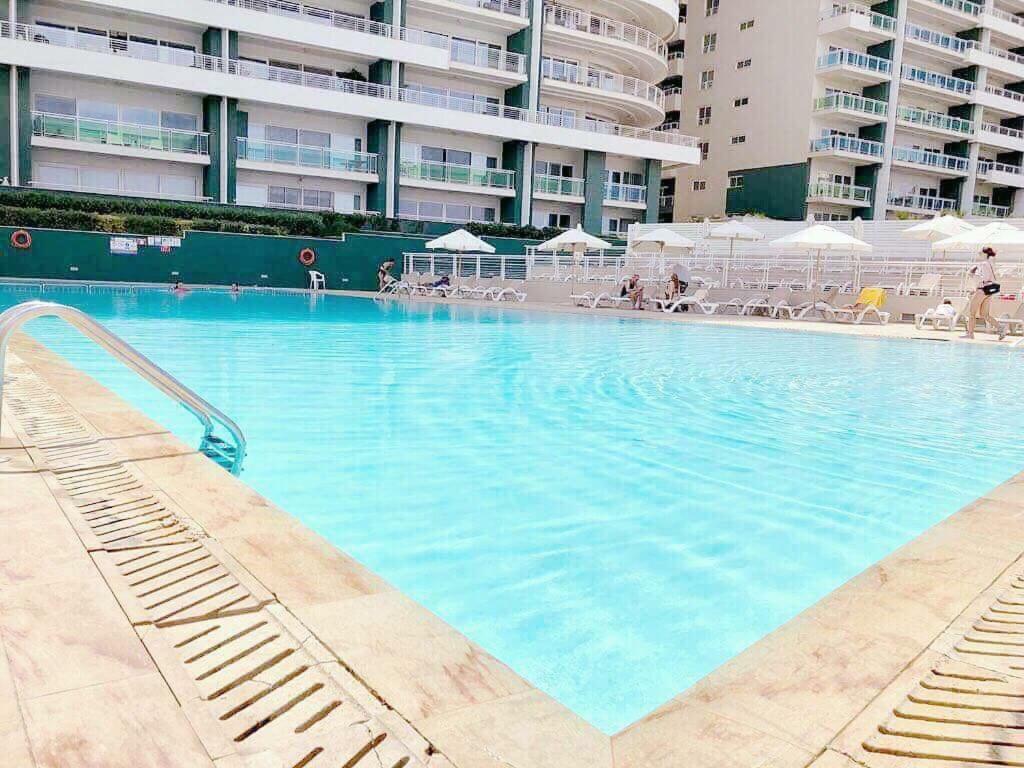 Seafront Apartment In Sliema With Pool, Upmarket Complex Exteriör bild